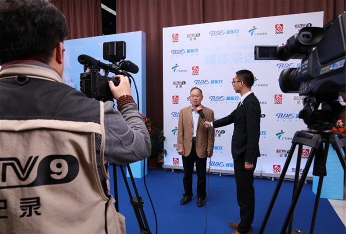 電視臺現場釆訪合肥檢測所李道平院長